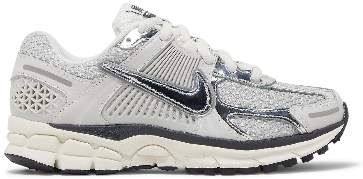 Nike Vomero 5 Photon Dust Metallic Silver