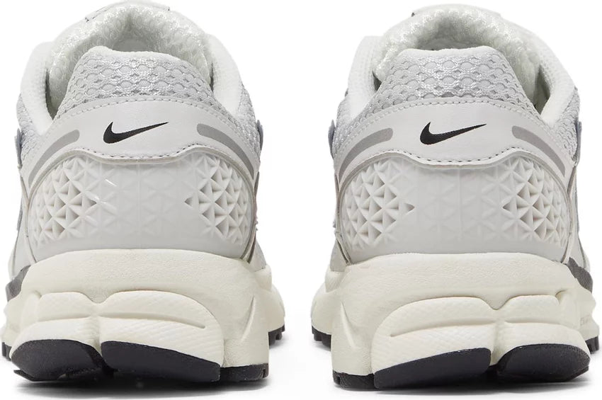 Nike Vomero Photon Dust Metallic Silver W