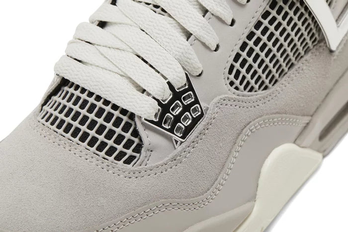 Nike Jordan 4 Frozen Moments W