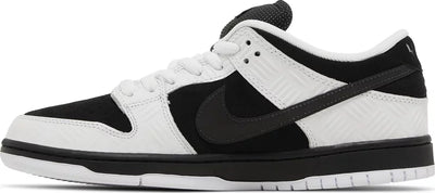 Nike Dunk Low SB X Tightbooth White Black