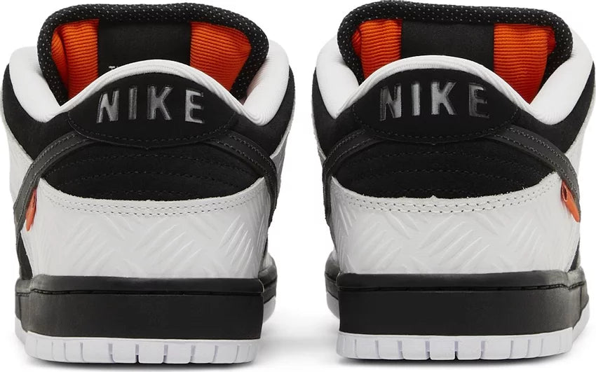 Nike Dunk Low SB X Tightbooth White Black