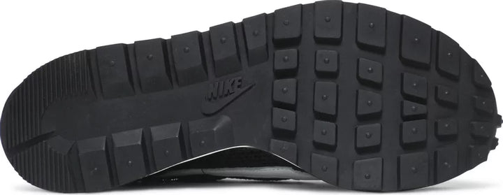Nike Sacai VapourWaffle Black &amp; White
