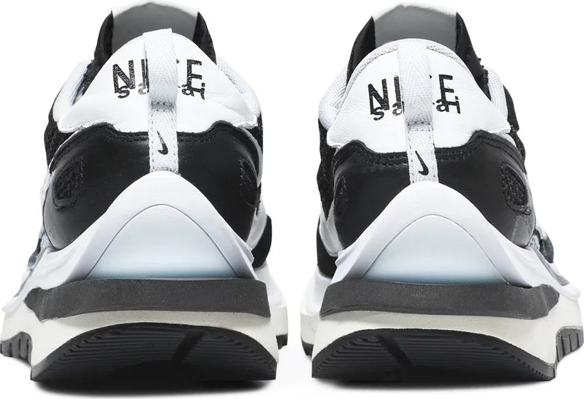 Nike Sacai VapourWaffle Black &amp; White
