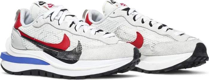 Nike Sacai VapourWaffle Sail Sport Fuchsia