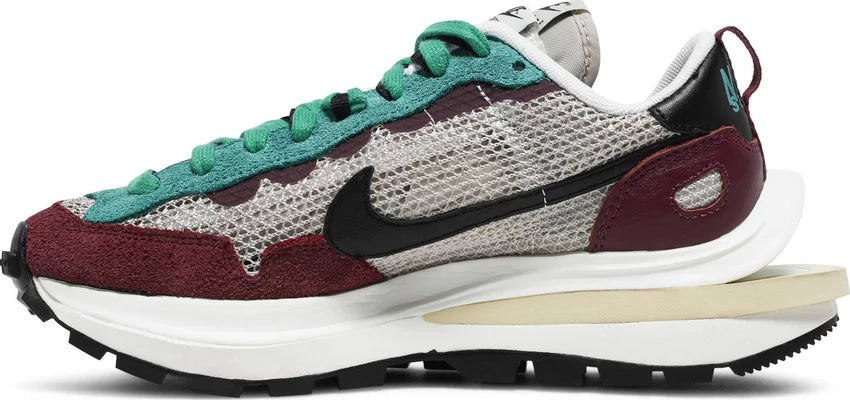 Nike Sacai VapourWaffle Villain Red
