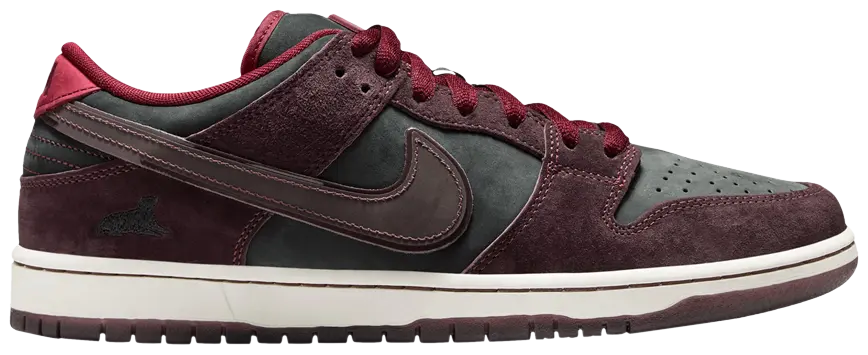 Nike Dunk Low SB Riot Skateshop Mahogany Dark Beetroot