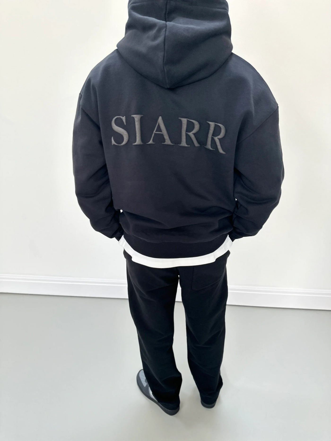 SIARR Puff Hoodie Black