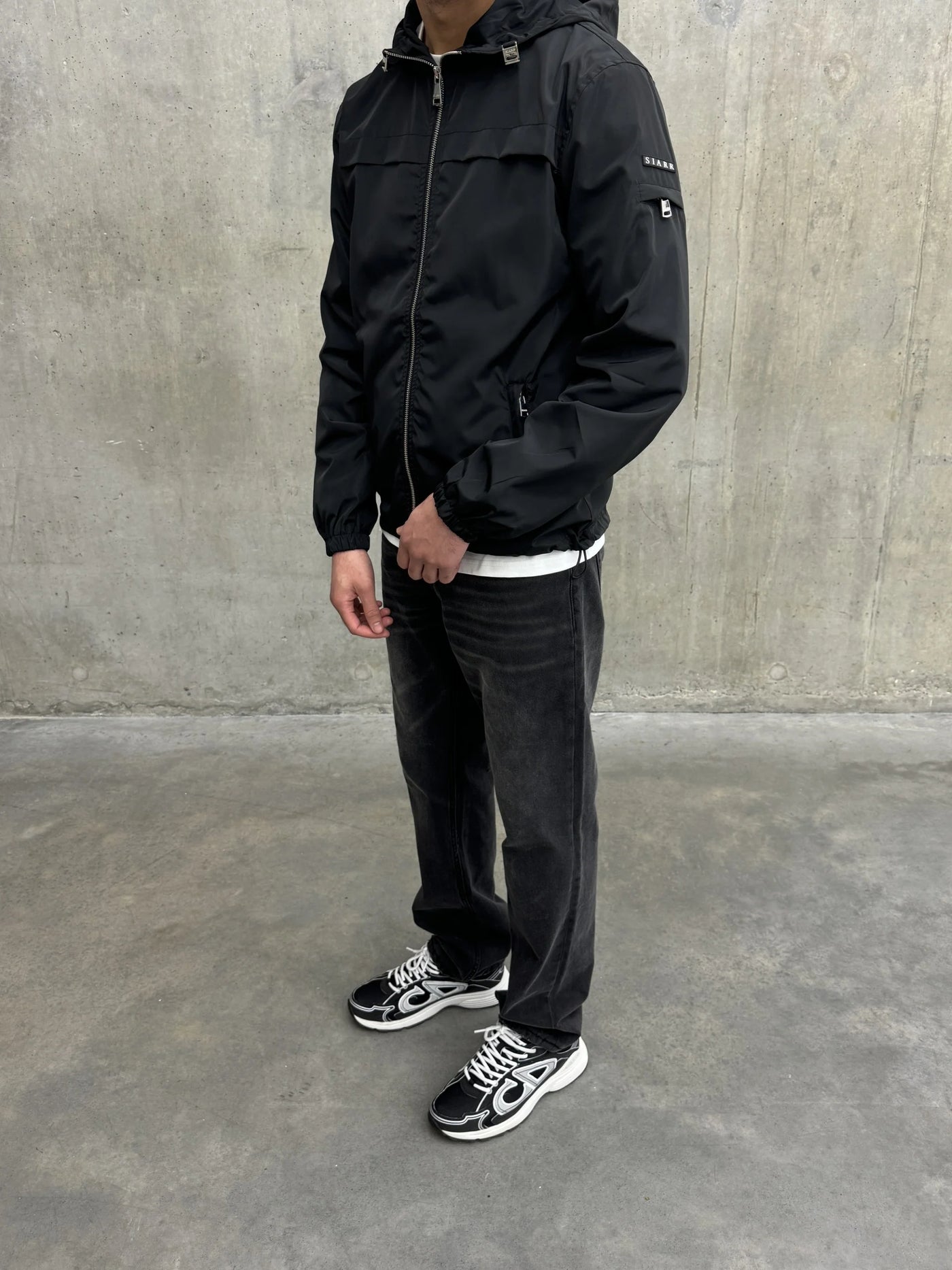 SIARR Windbreaker Black