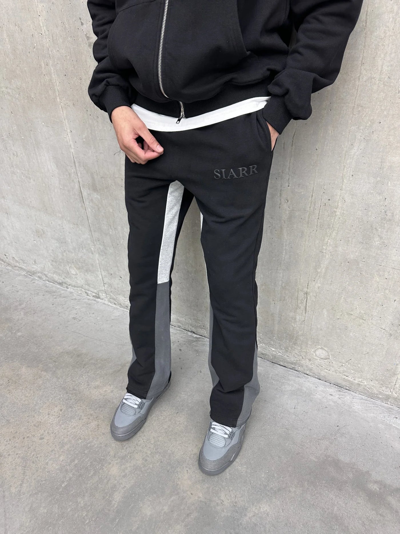 SIARR Flared Jogger Black