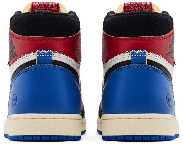 Nike Air Jordan 1 Retro High OG &