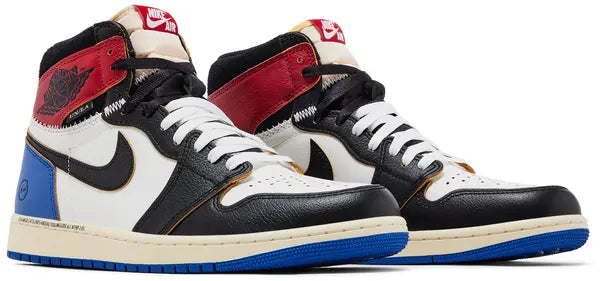 Nike Air Jordan 1 Retro High OG &