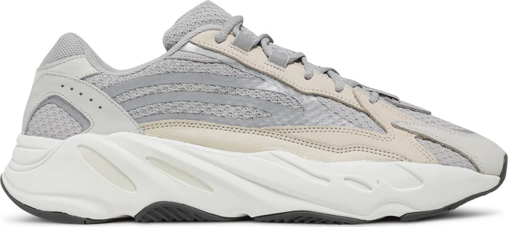 Yeezy 700 v2 Cream