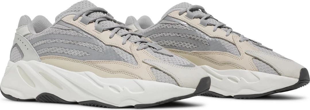 Yeezy 700 v2 Cream