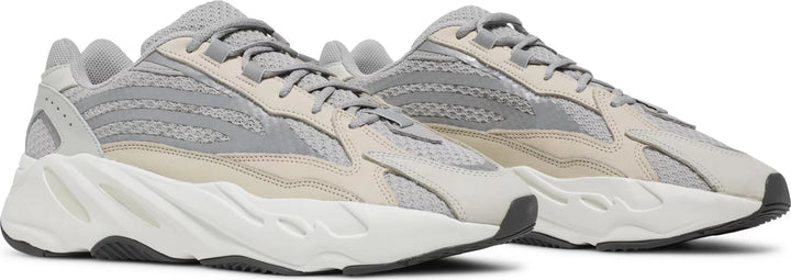 Yeezy 700 v2 Cream