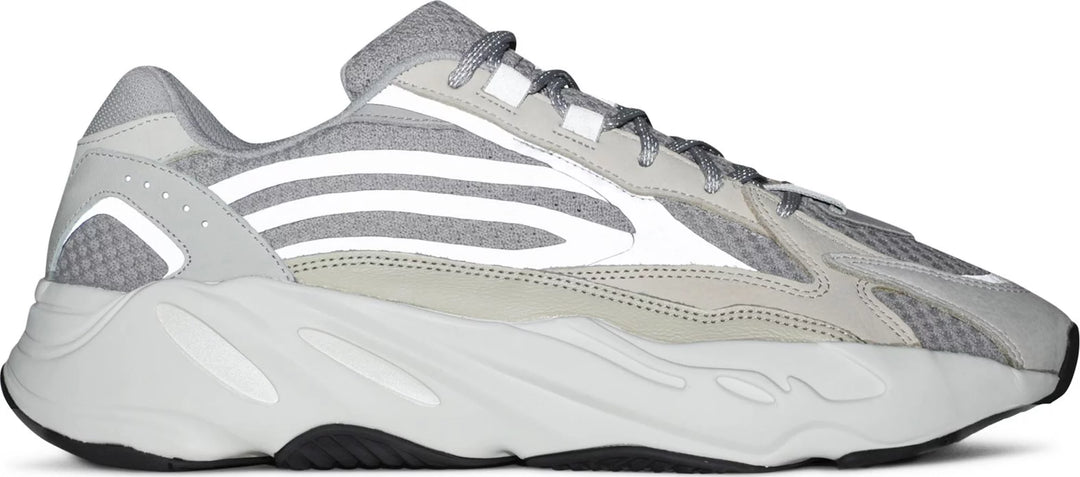 Yeezy 700 v2 Cream