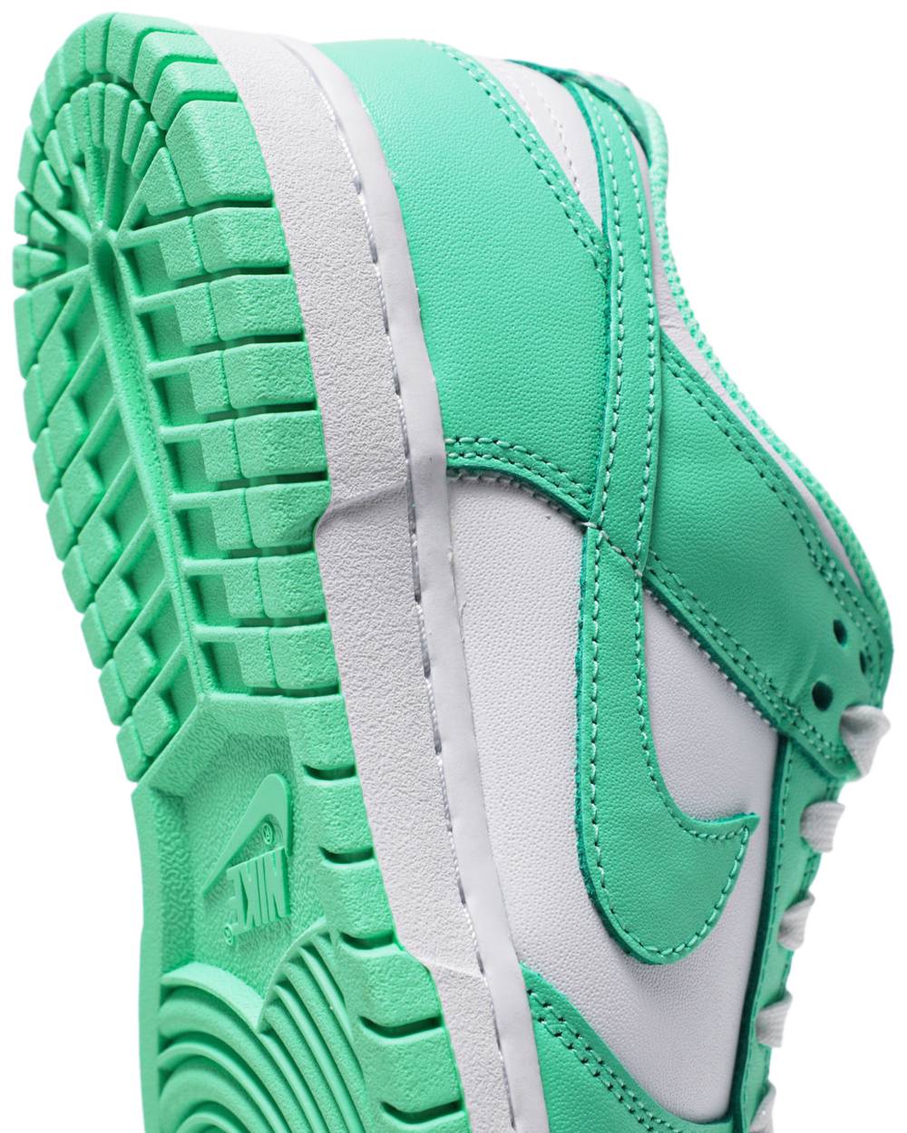 Nike Dunk Low Green Glow W