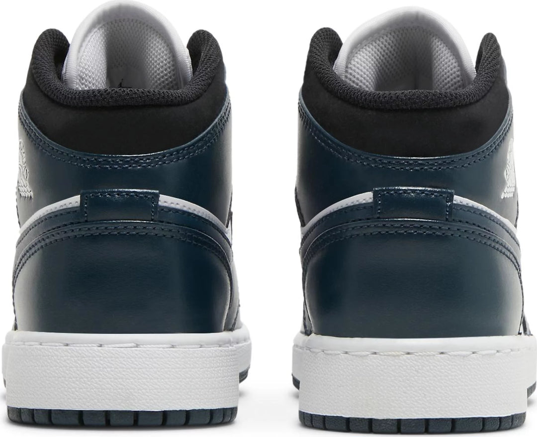 Nike Jordan 1 Mid Armory Navy GS