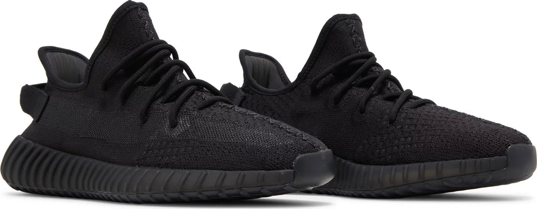 Yeezy 350 v2 Onyx