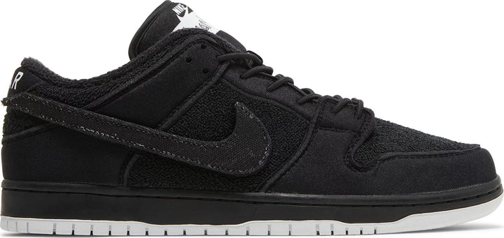 Nike Dunk Low SB Gnarhunter