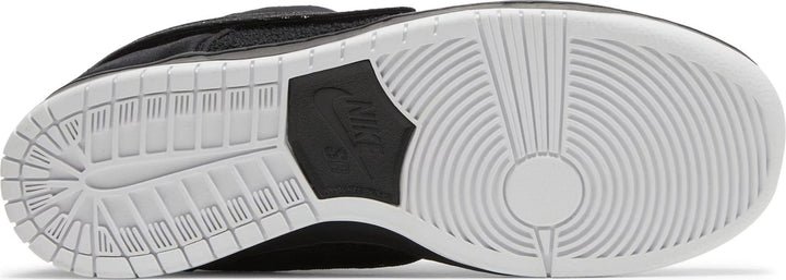 Nike Dunk Low SB Gnarhunter