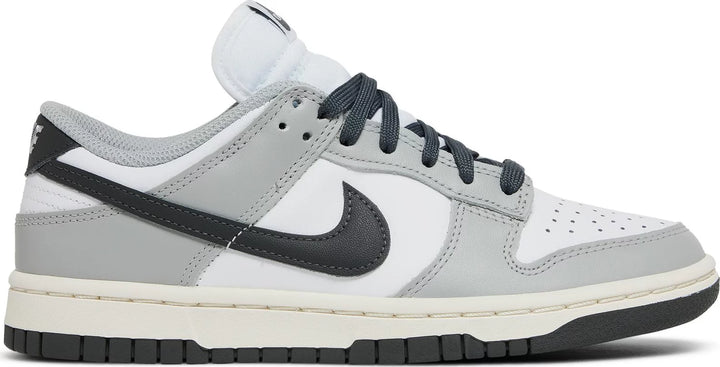 Nike Dunk Low Light Smoke Grey W