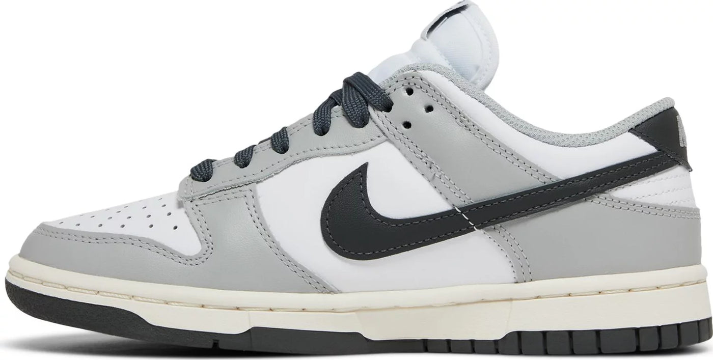 Nike Dunk Low Light Smoke Grey W